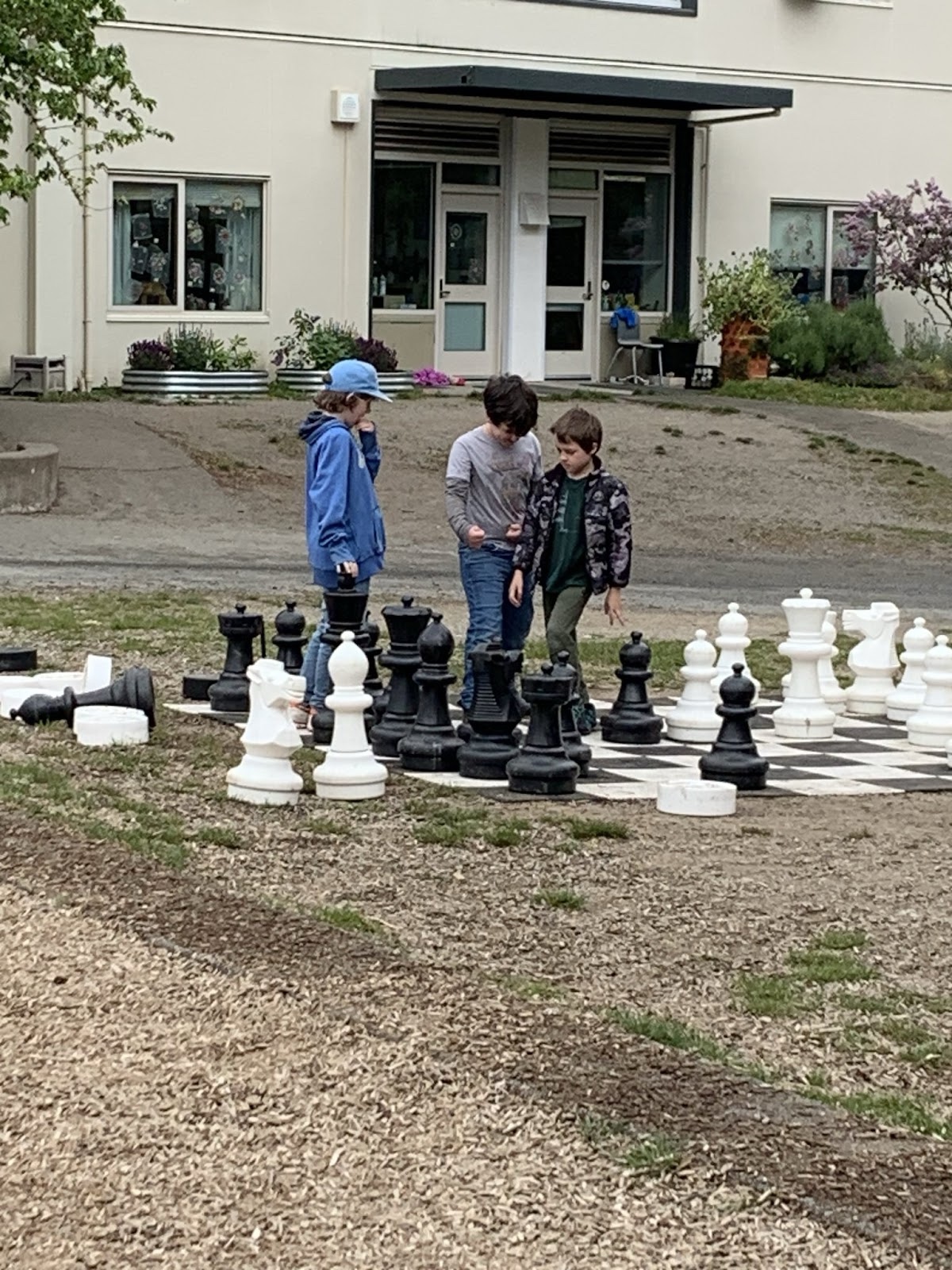 Giant Chess Set Resurrection photo 1